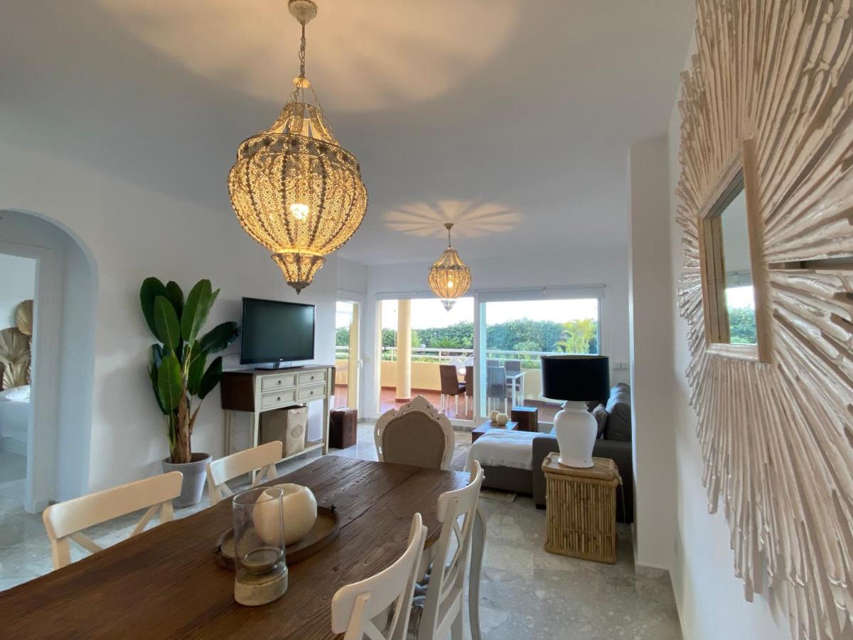 בנאלמדנה Apartamentos Costa Quebrada מראה חיצוני תמונה