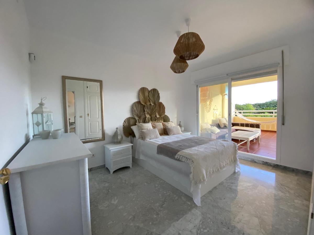 בנאלמדנה Apartamentos Costa Quebrada מראה חיצוני תמונה
