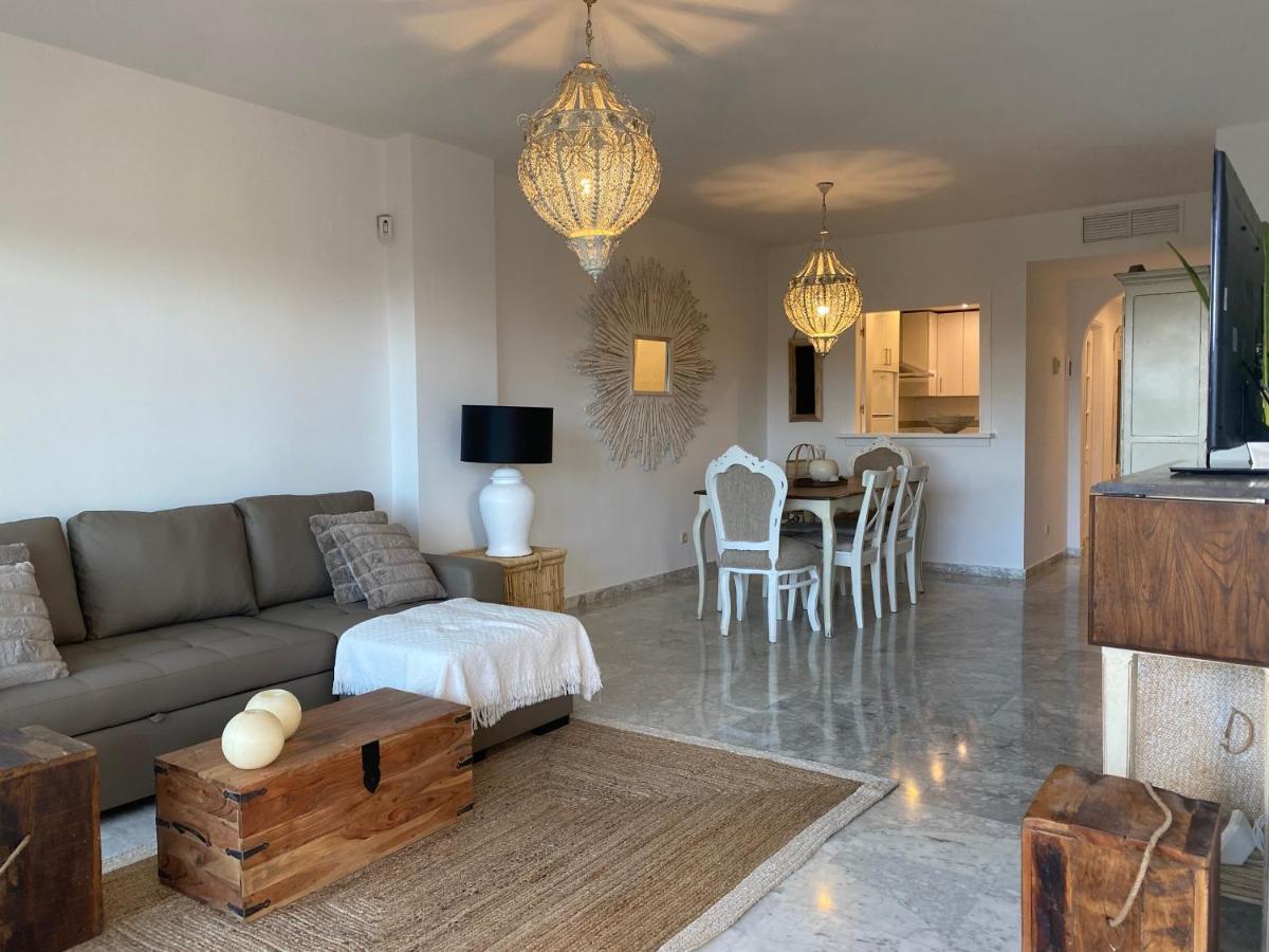 בנאלמדנה Apartamentos Costa Quebrada מראה חיצוני תמונה