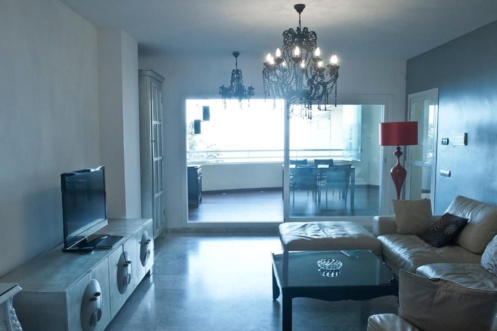 בנאלמדנה Apartamentos Costa Quebrada מראה חיצוני תמונה